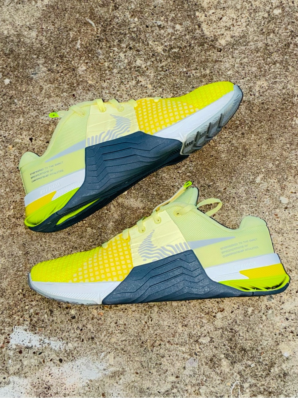 Nike Metcon 8 Training Sneakers Size 9.5 Citron Grey